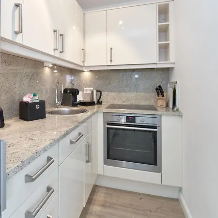 Sola Bona East Apartment